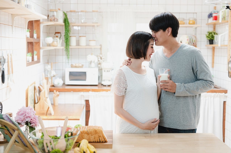 Why do prenatal programs in disadvantaged areas offer milk as a supplement?
