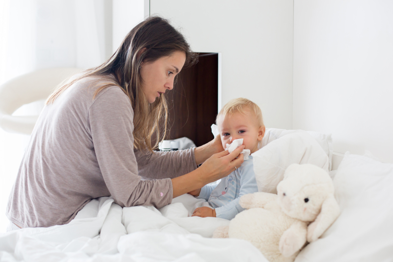 Lait de vache et enfants malades : est-ce que le lait aggrave la maladie ?